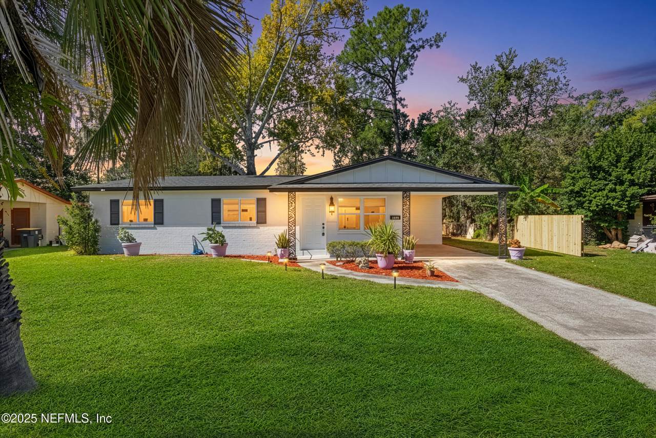 3064 Carrevero Drive - Photo 1