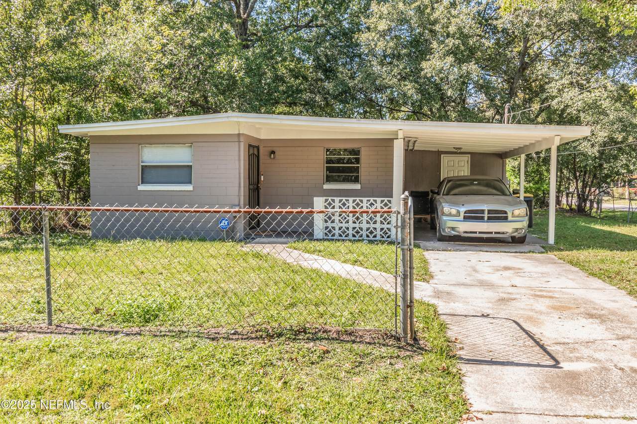 1060 Prospect Street - Photo 1