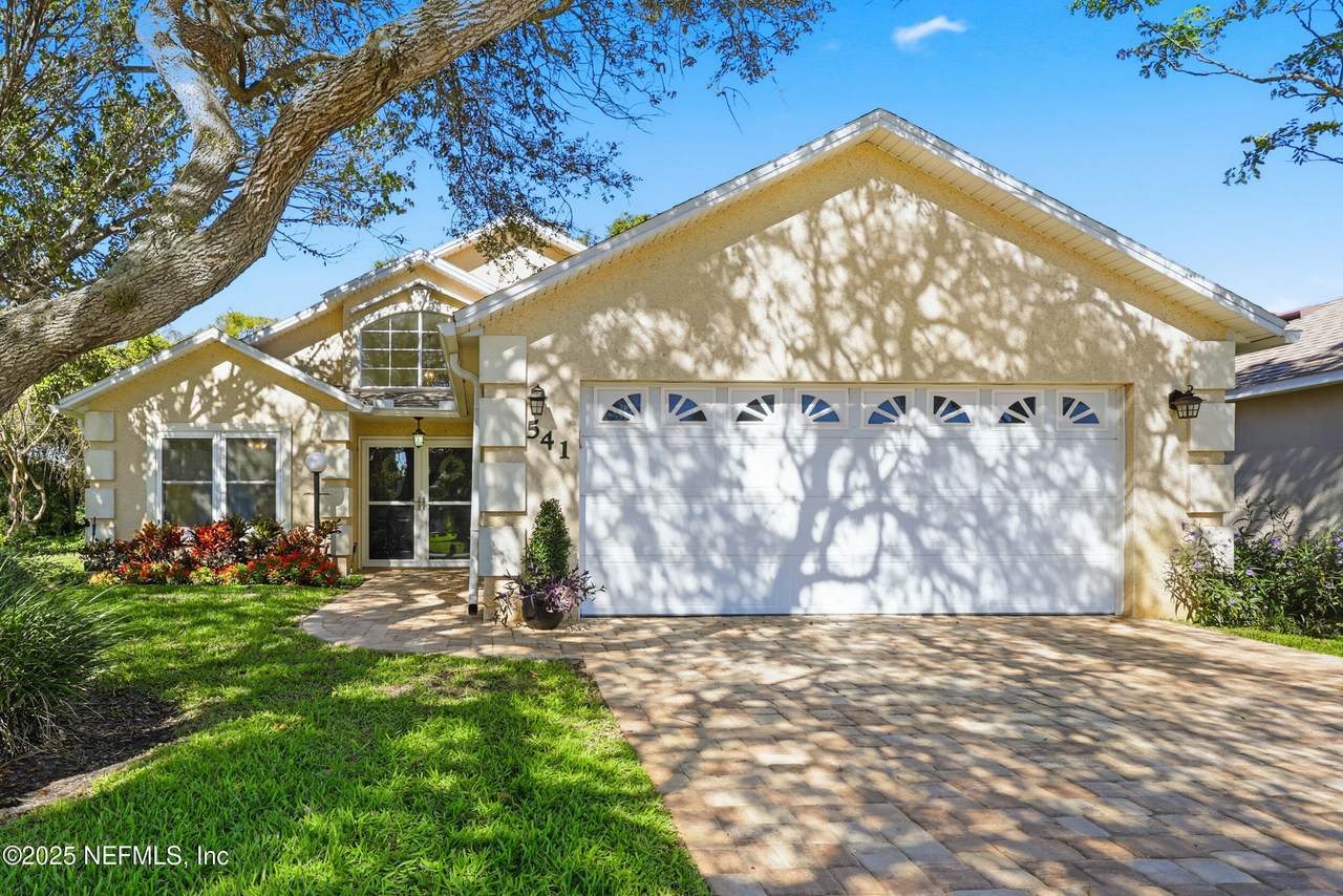 541 Peninsula Court - Photo 1