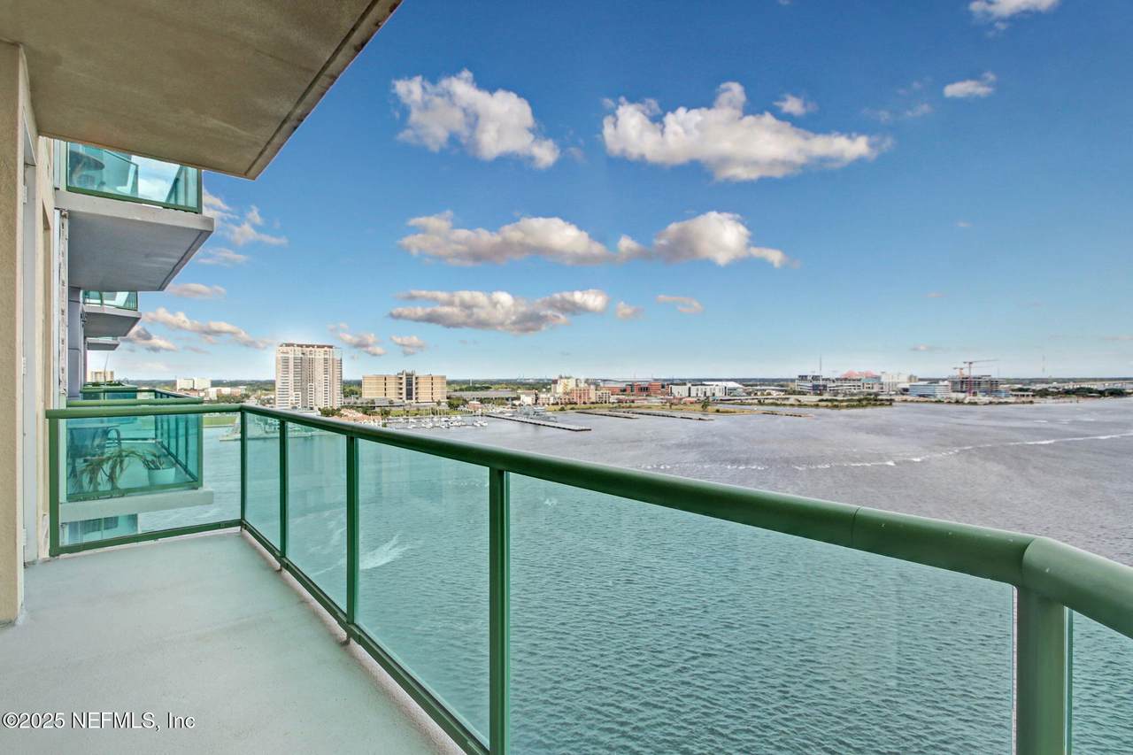 1431 Riverplace Boulevard - Photo 1