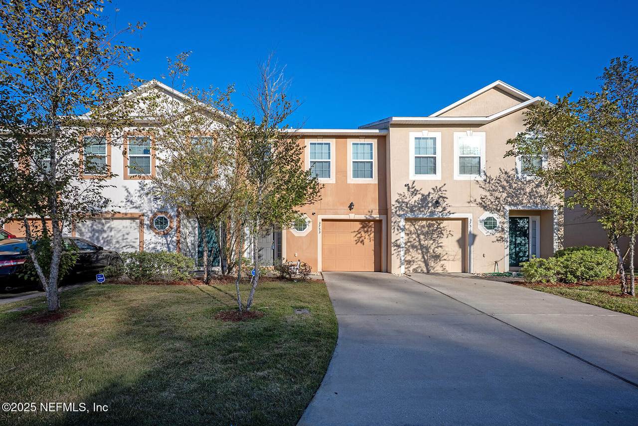 3753 Verde Gardens Circle - Photo 1