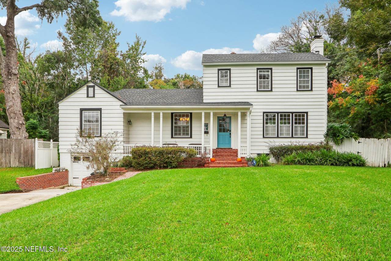 1605 Lorimier Road - Photo 1