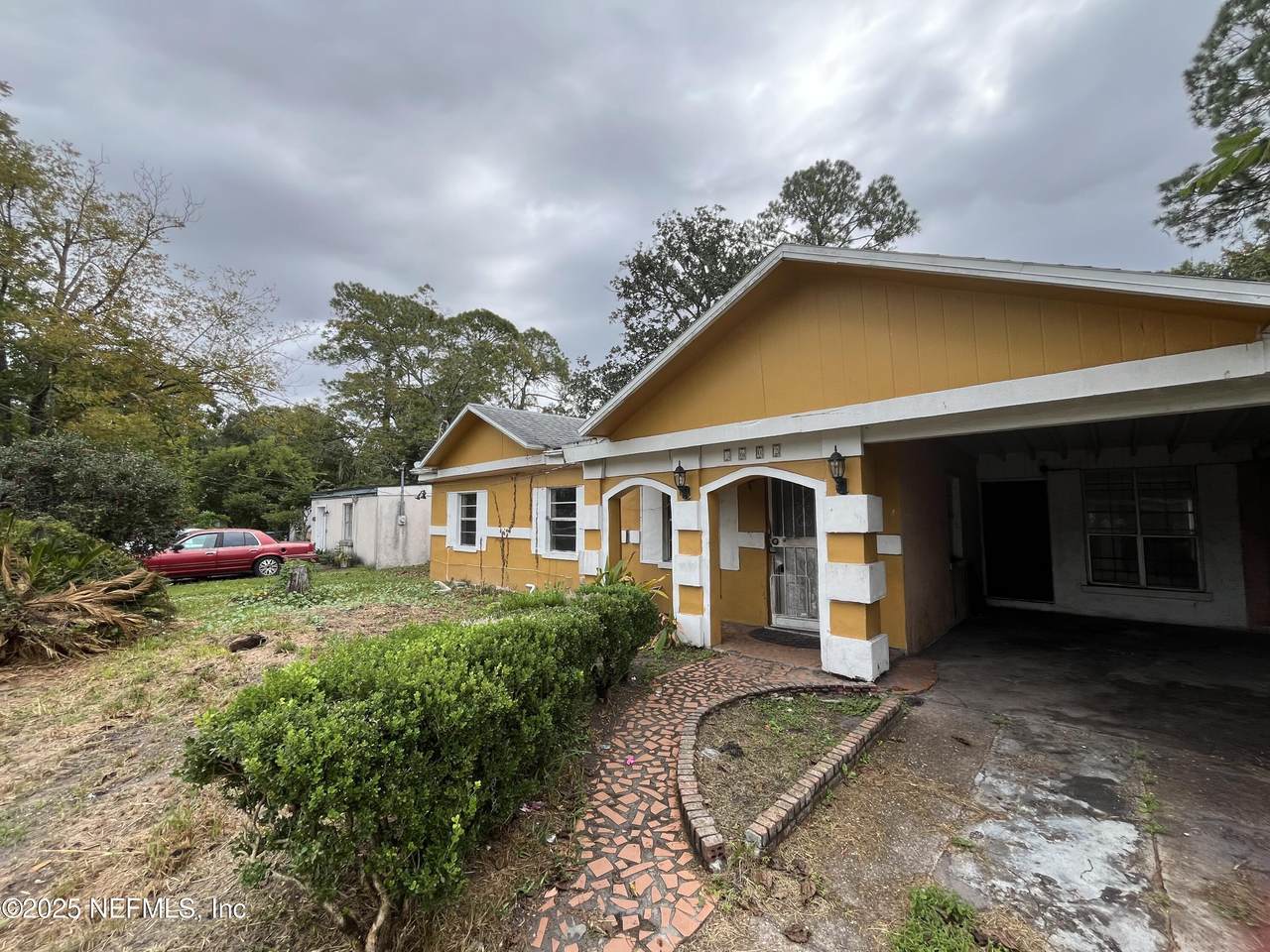 3602 Ardisia Road - Photo 1