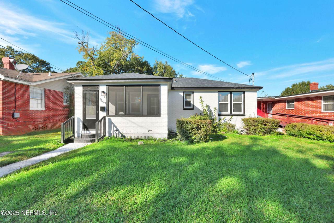 1157 10TH Street - Photo 1