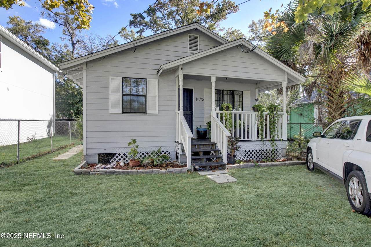 1870 Hartridge Street - Photo 1