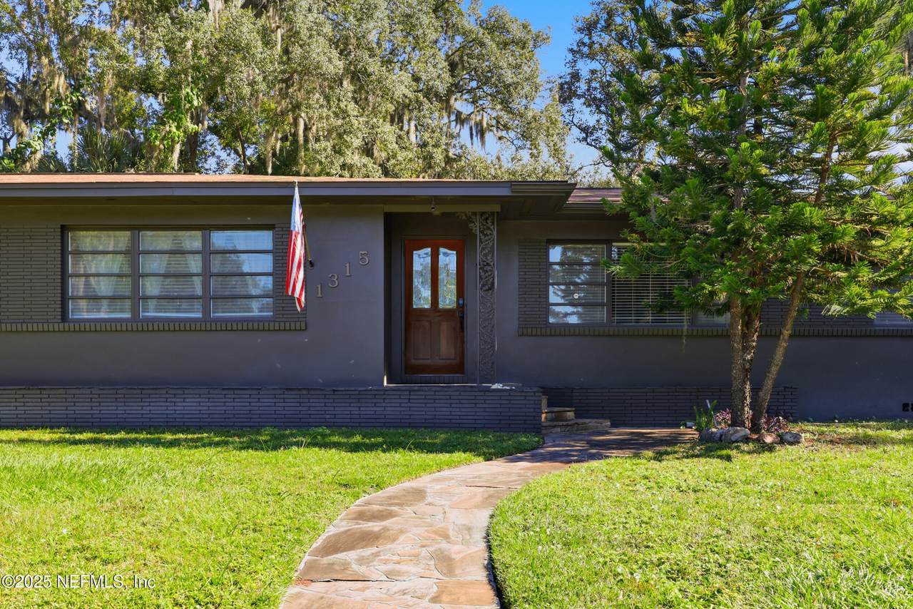 1315 Mayfair Road - Photo 1