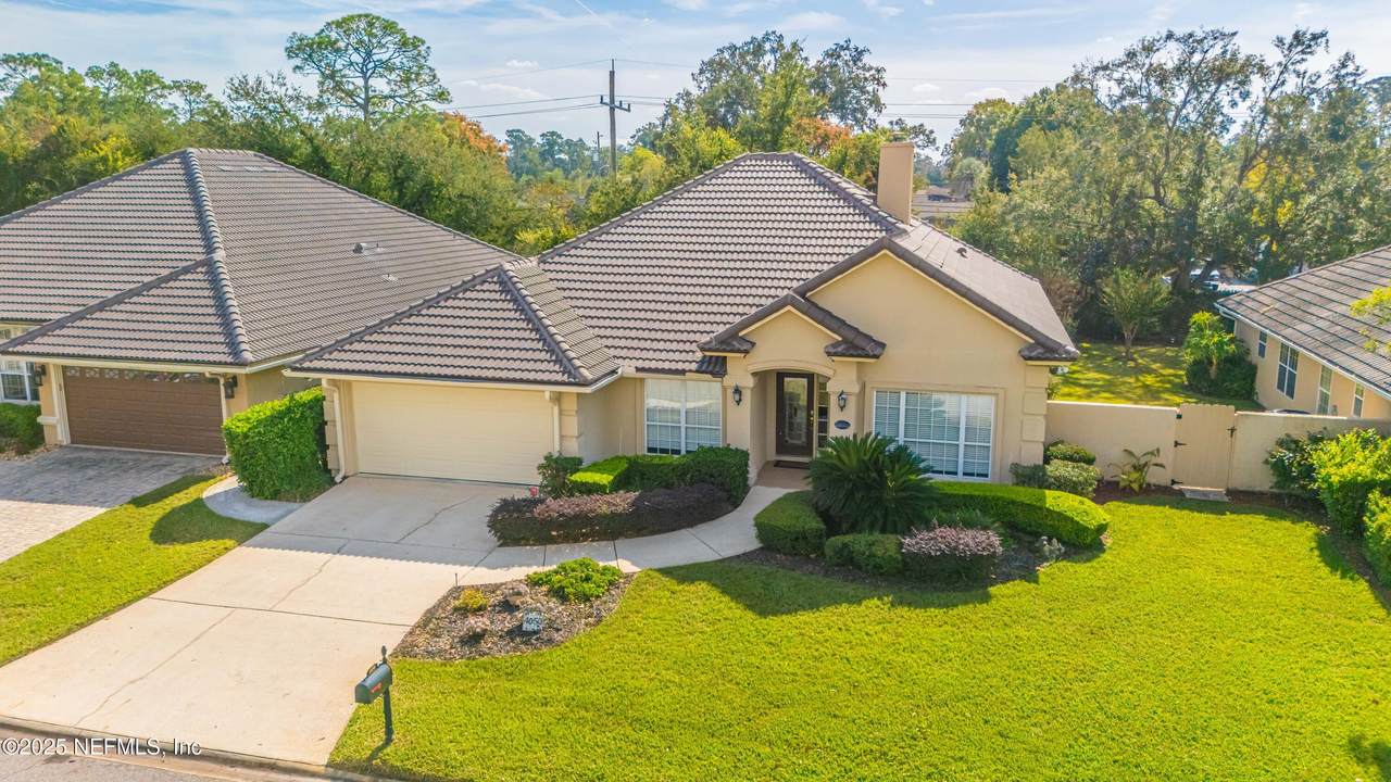 4050 Mizner Circle - Photo 1