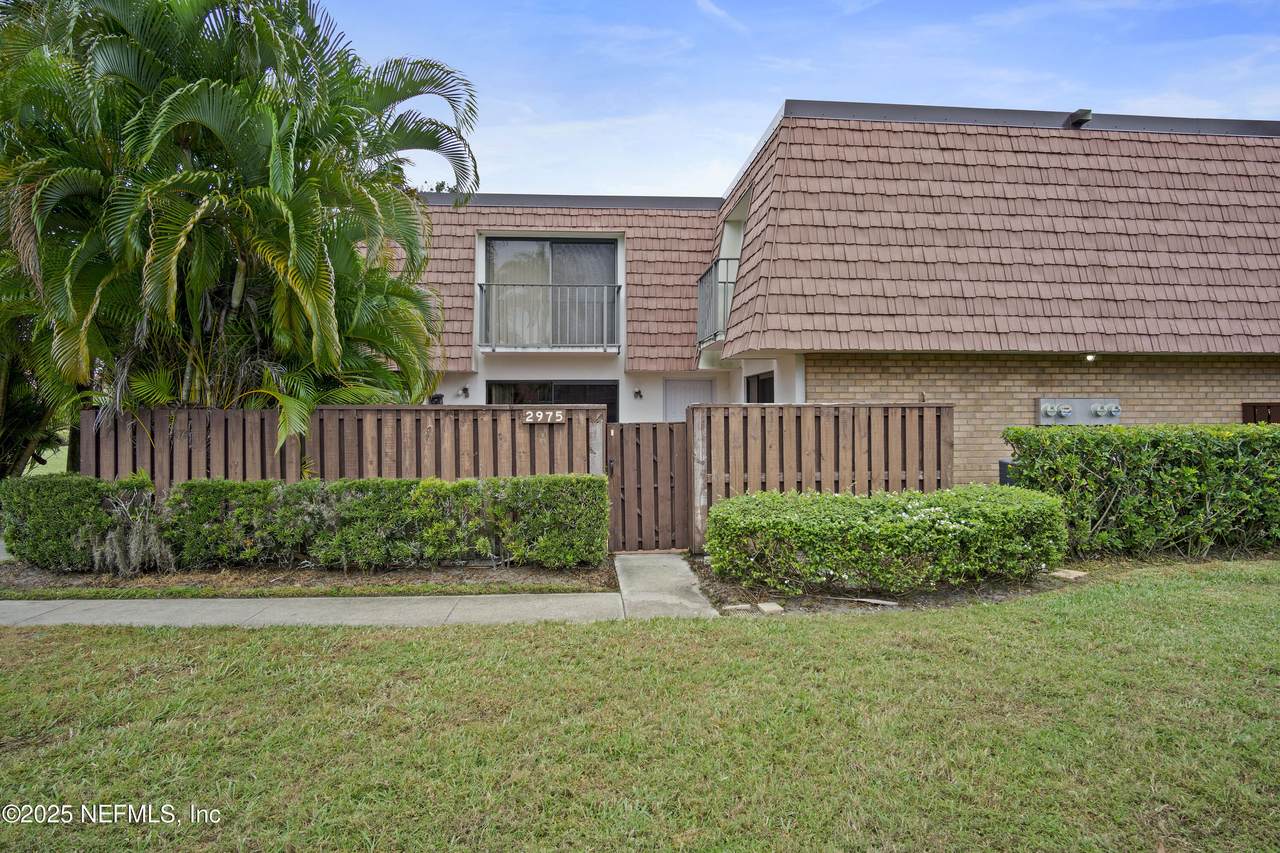 2975 Sunset Trace Circle - Photo 1