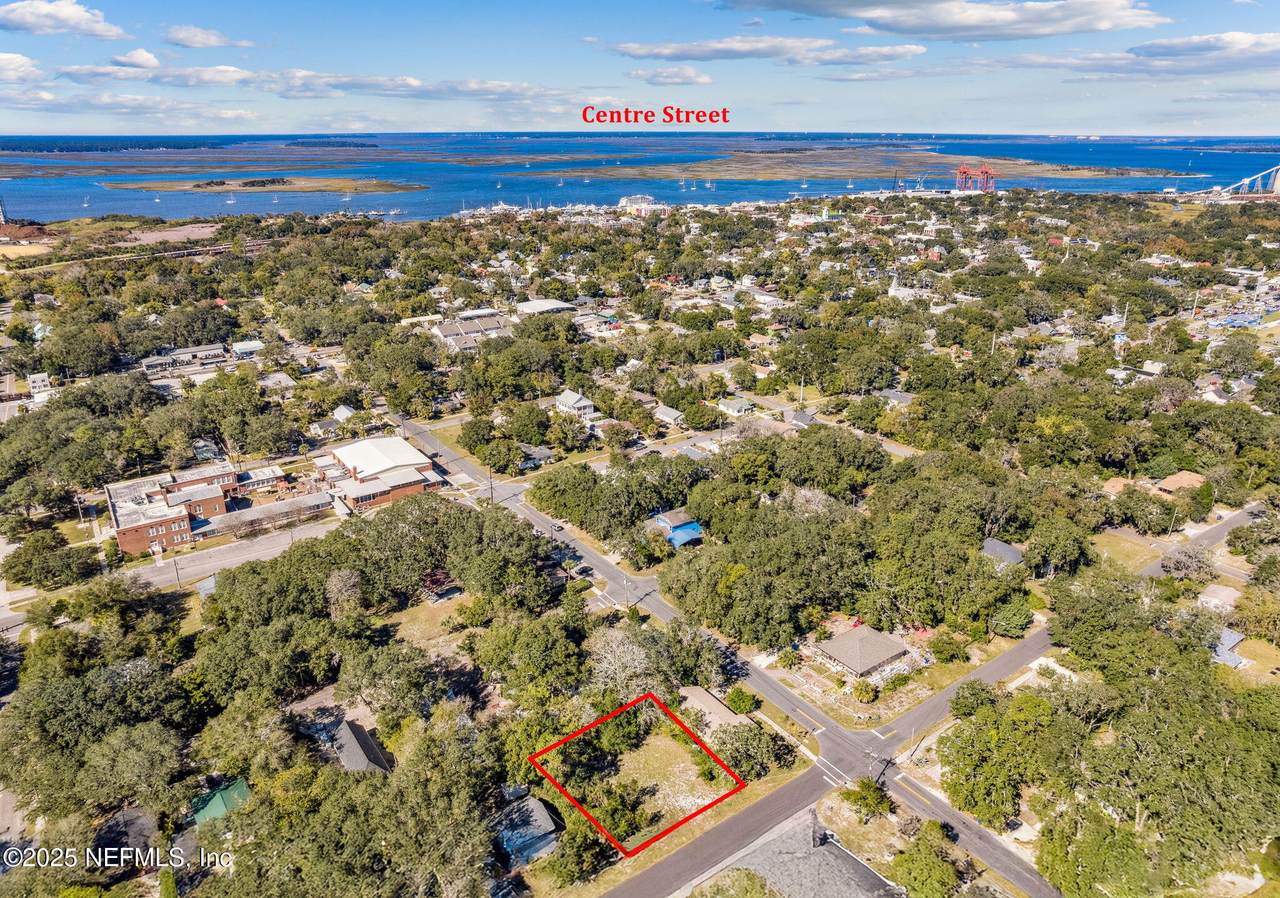 507 12TH Street - Photo 1