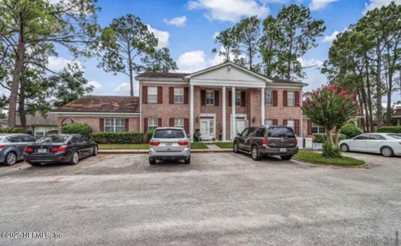 9252 San Jose Boulevard - Photo 1