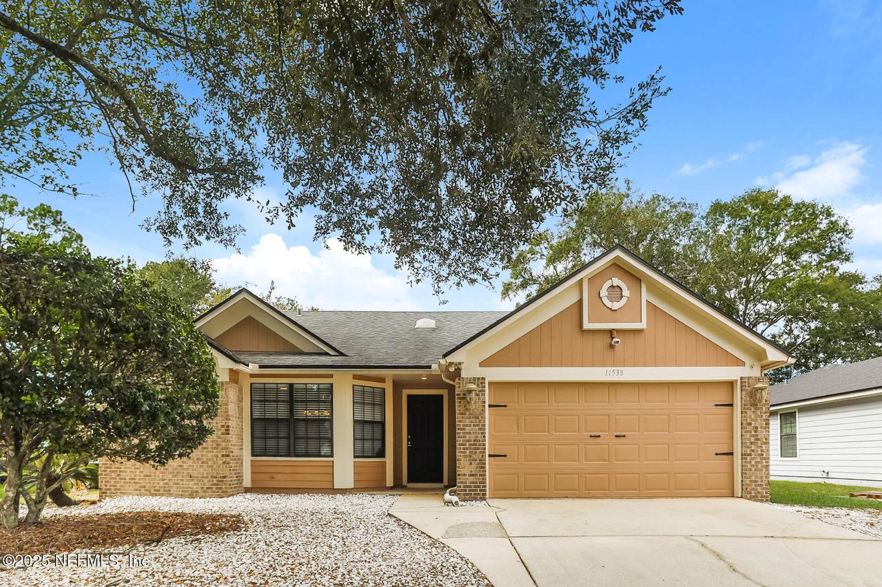 11538 Sweetwater Oaks Drive - Photo 1