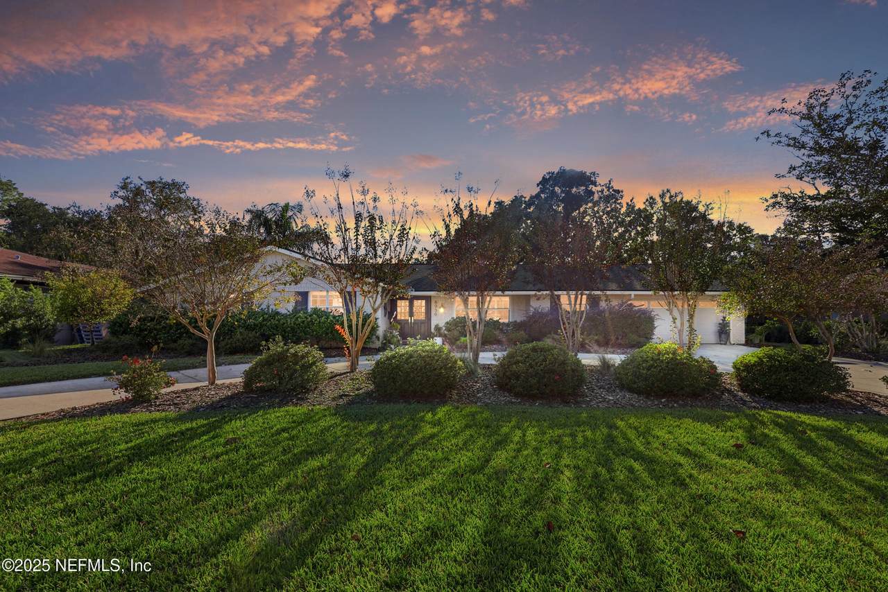 6936 La Loma Drive - Photo 1