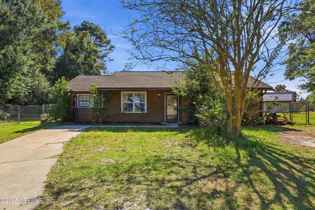 1440 Waco Court - Photo 1