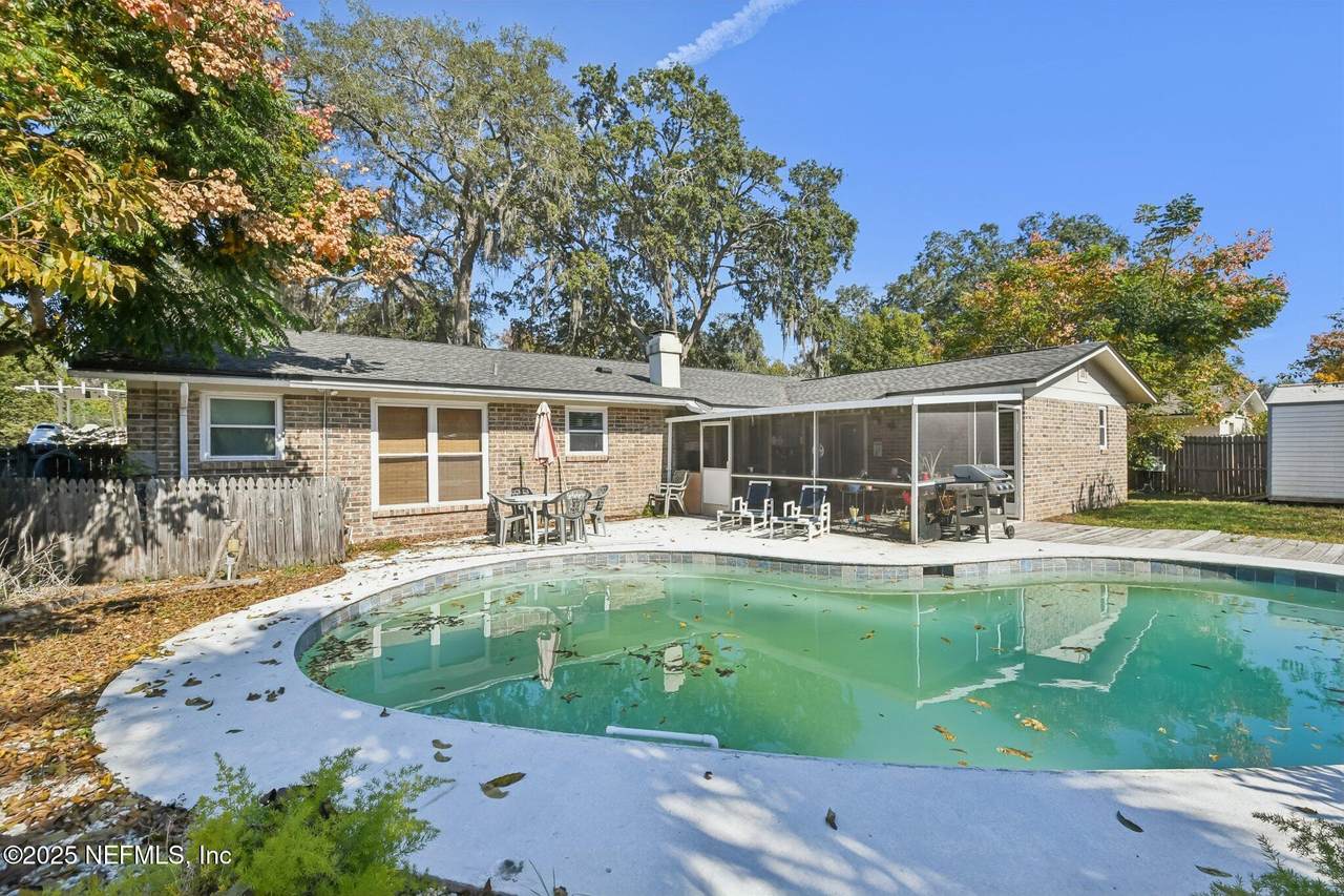 5512 Jackson Avenue - Photo 1