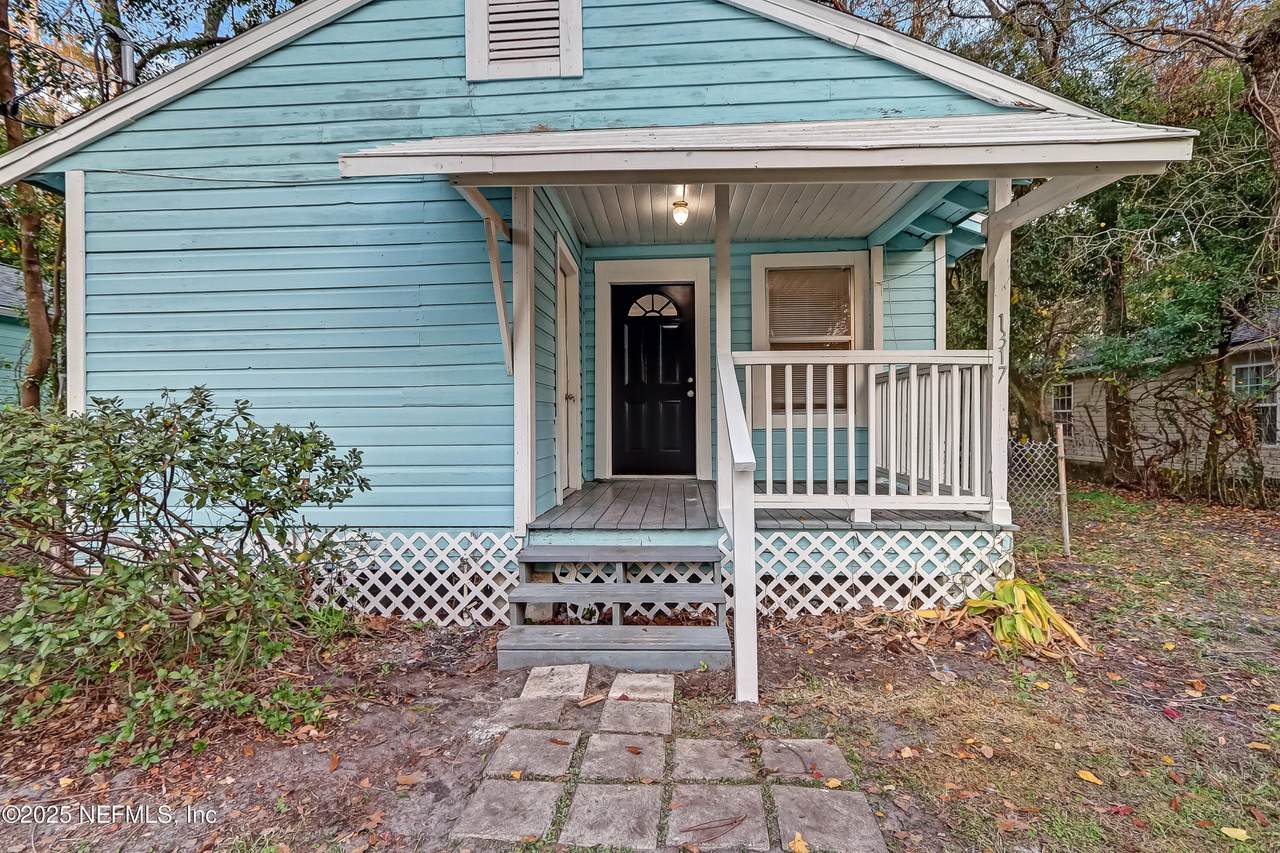 1317 St Clair Street - Photo 1