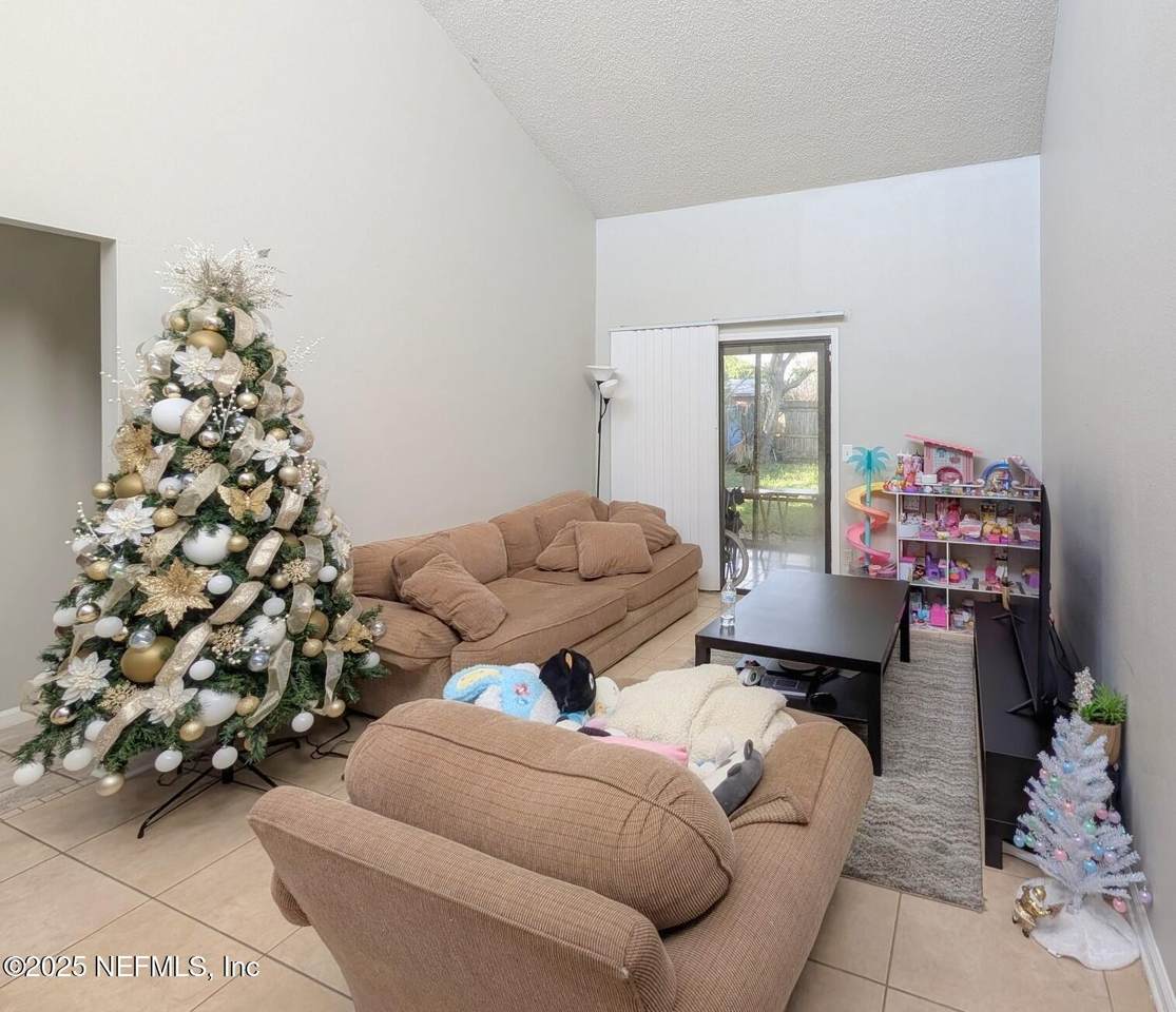 2416 Seabury Place - Photo 1