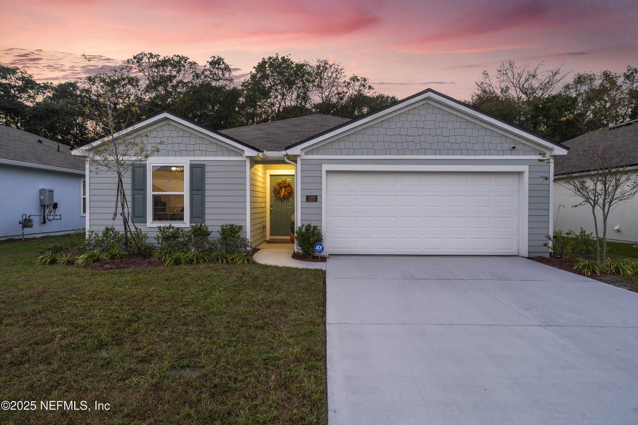 127 Encanto Way - Photo 1