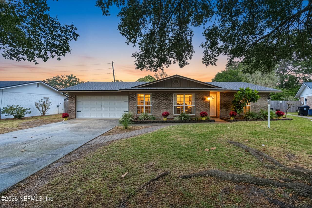 2380 Oakdale Drive - Photo 1