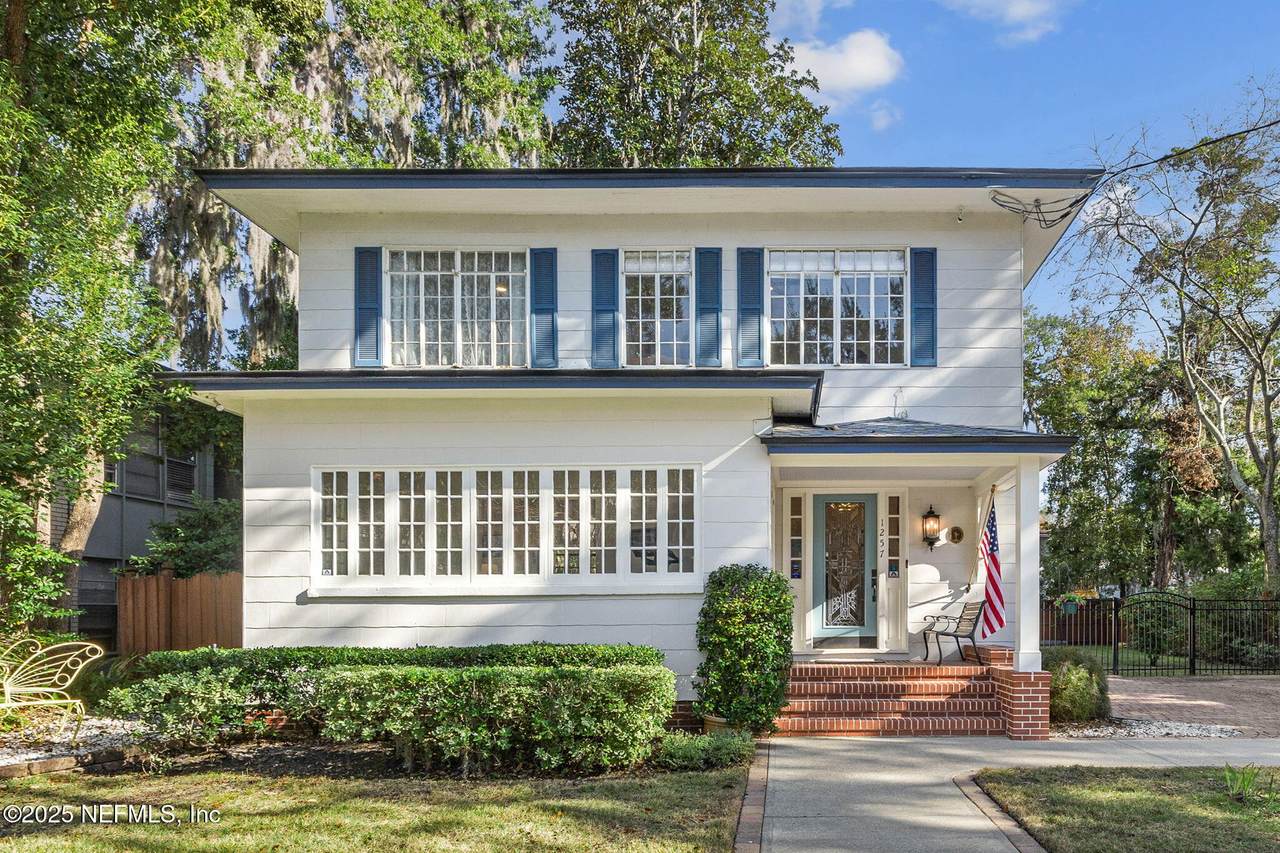 1257 Donald Street - Photo 1