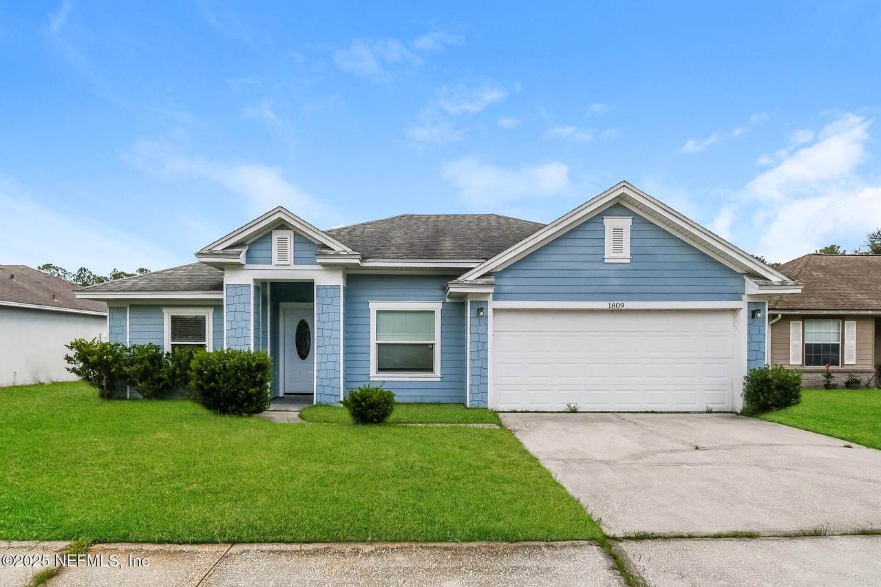 1809 Penzance Parkway - Photo 1