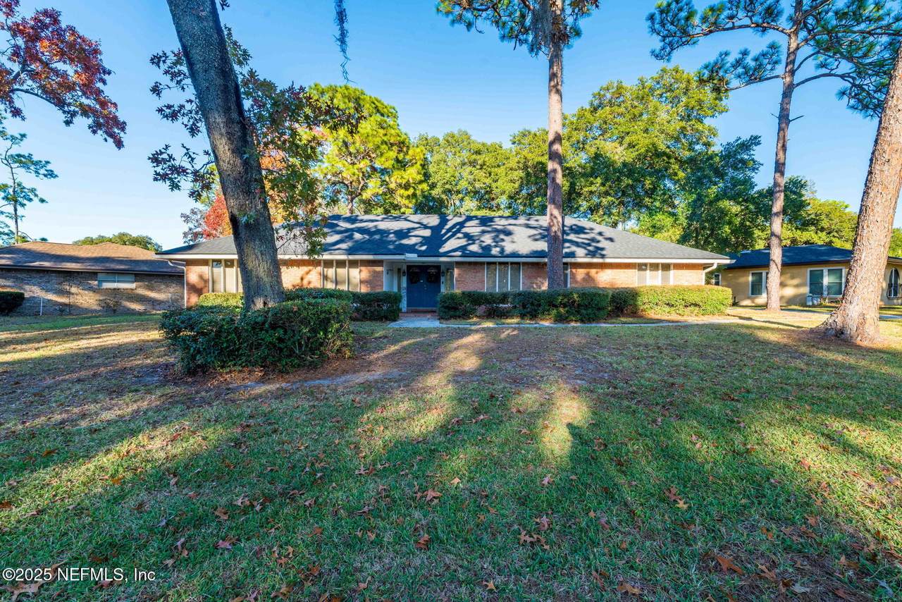 3301 Hermitage Road - Photo 1