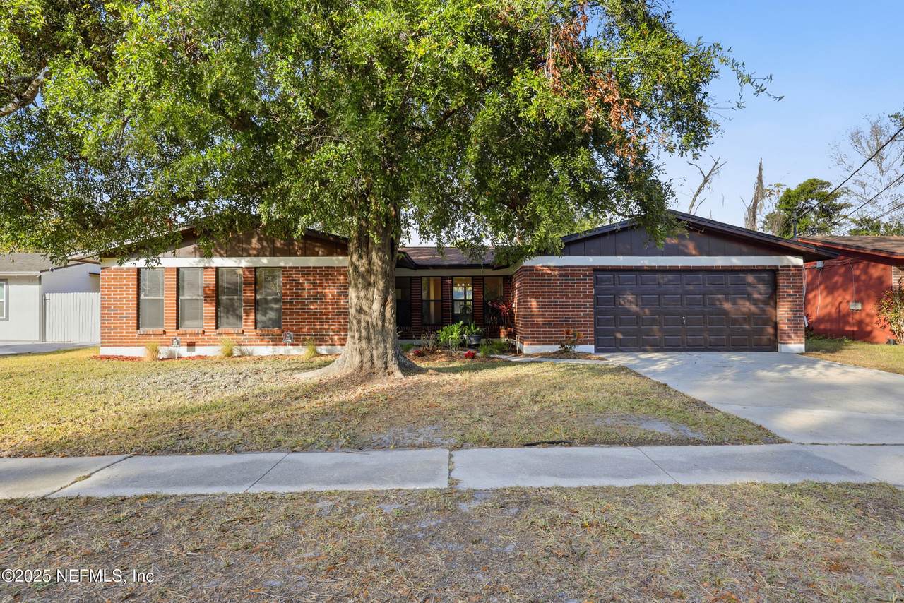 521 Clermont Avenue - Photo 1