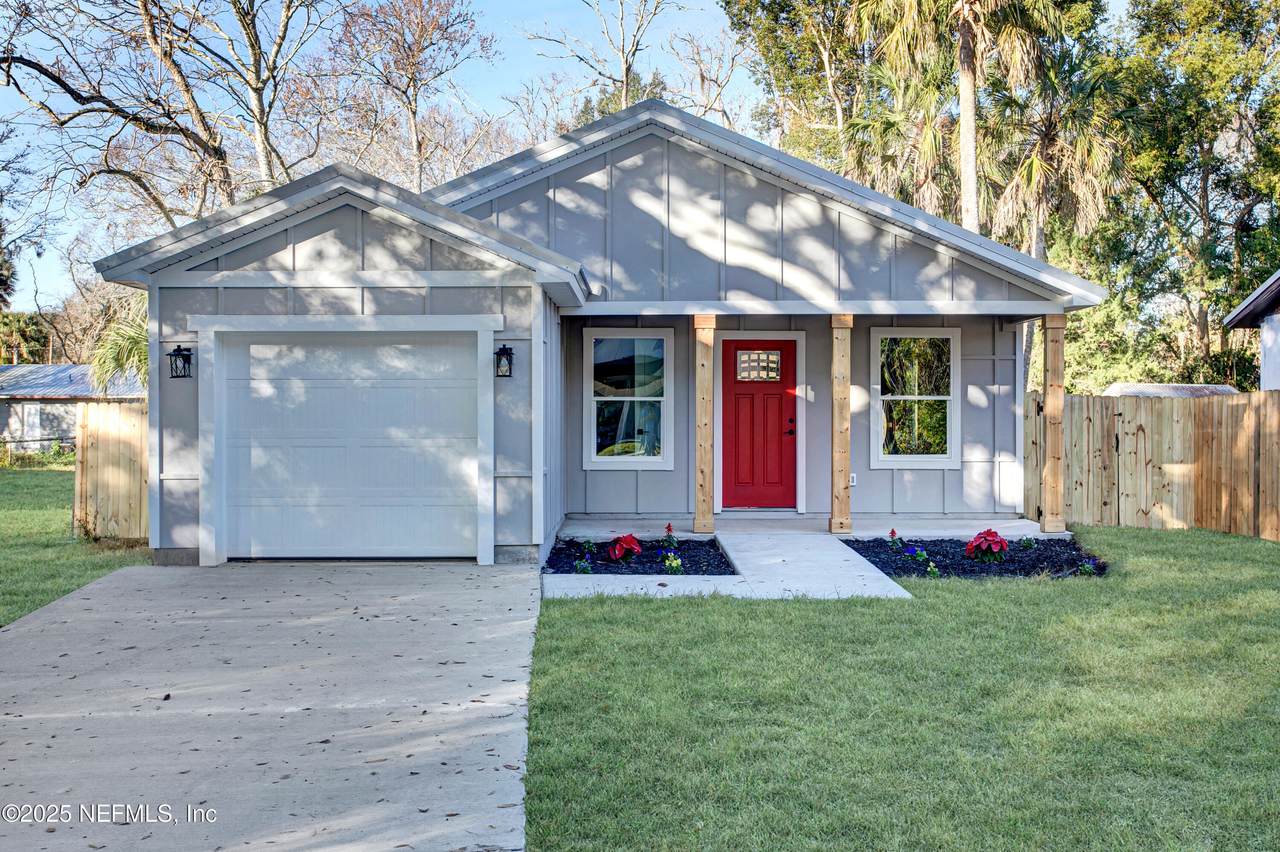 241 Herbert Street - Photo 1