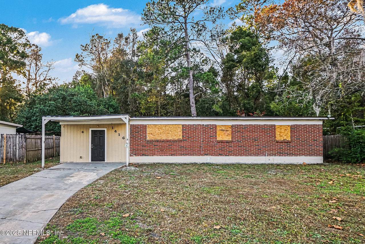 1416 Eola Court - Photo 1