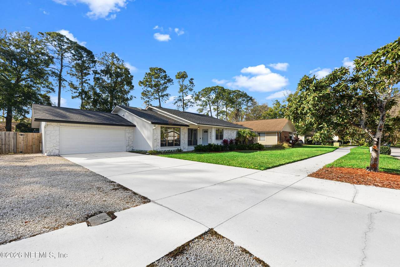 9794 Sharing Cross Court - Photo 1