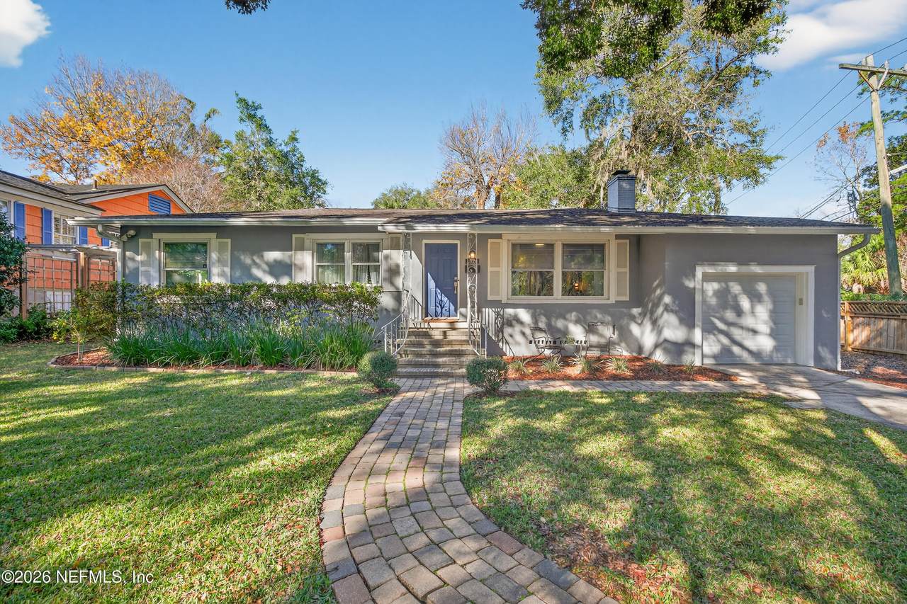 1786 Pinegrove Avenue - Photo 1