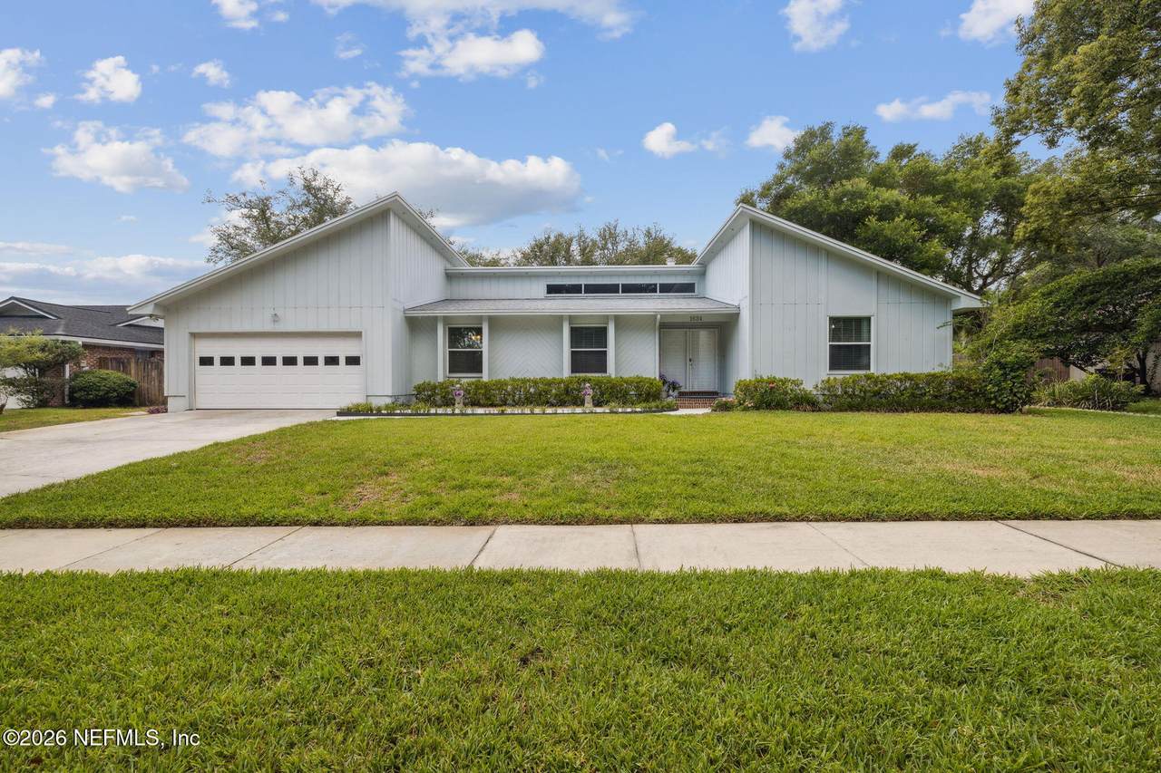 1634 Village Way Way - Photo 1