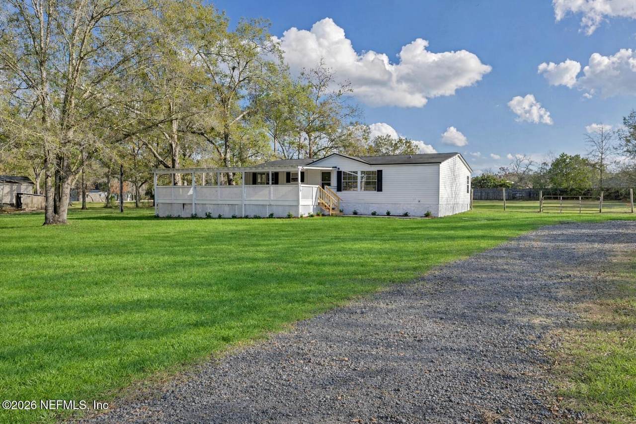 1761 Treeland Avenue - Photo 1