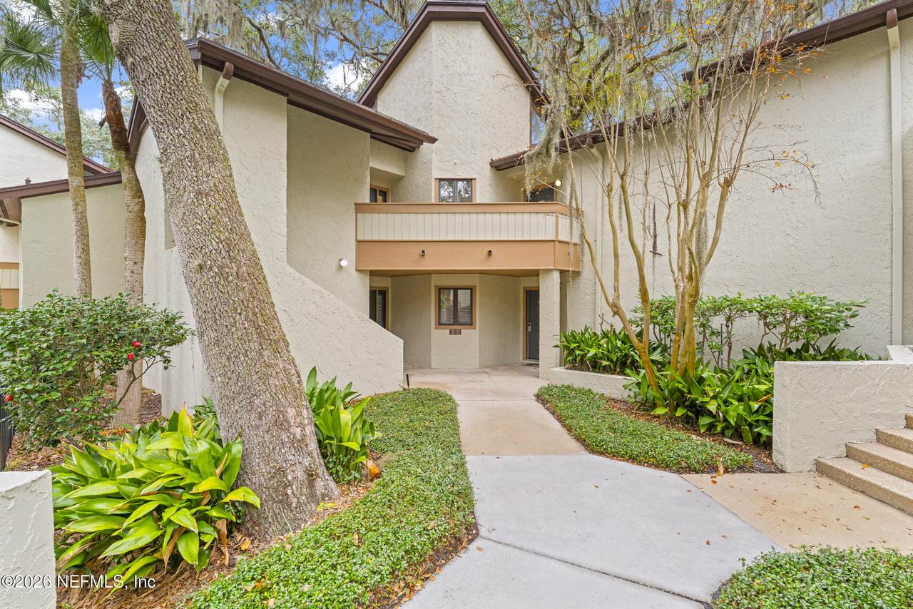 2341 Boxwood Lane - Photo 1