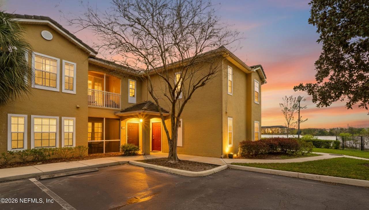 10075 Gate Parkway - Photo 1