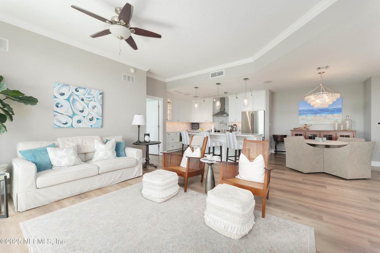 1431 Riverplace Boulevard - Photo 1