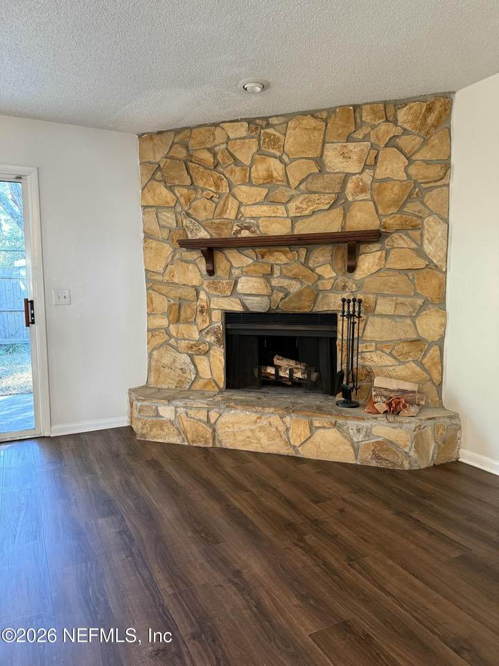 9360 Craven Road - Photo 1