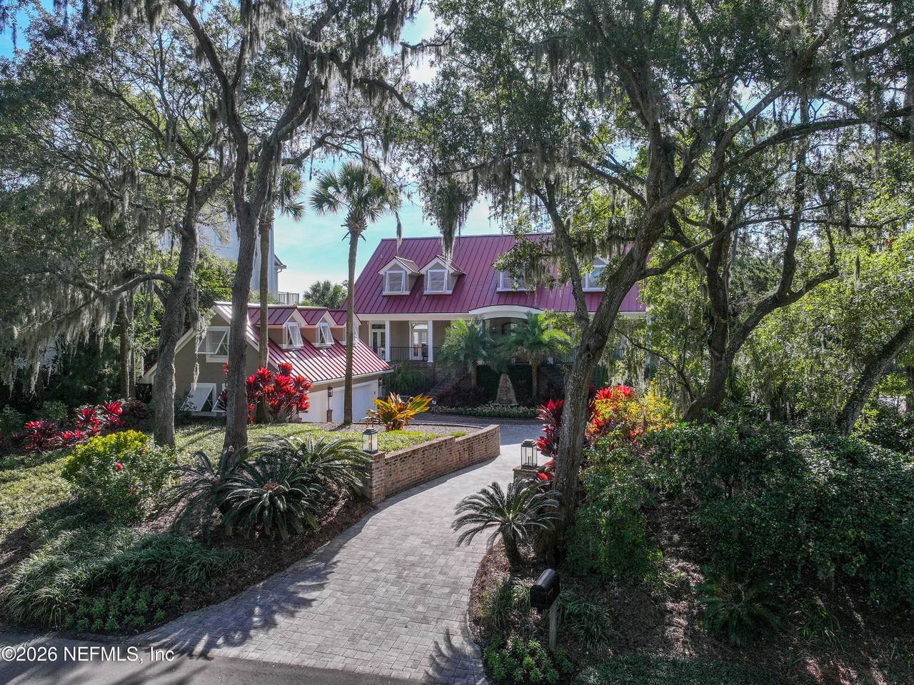 135 Long Point Drive - Photo 1