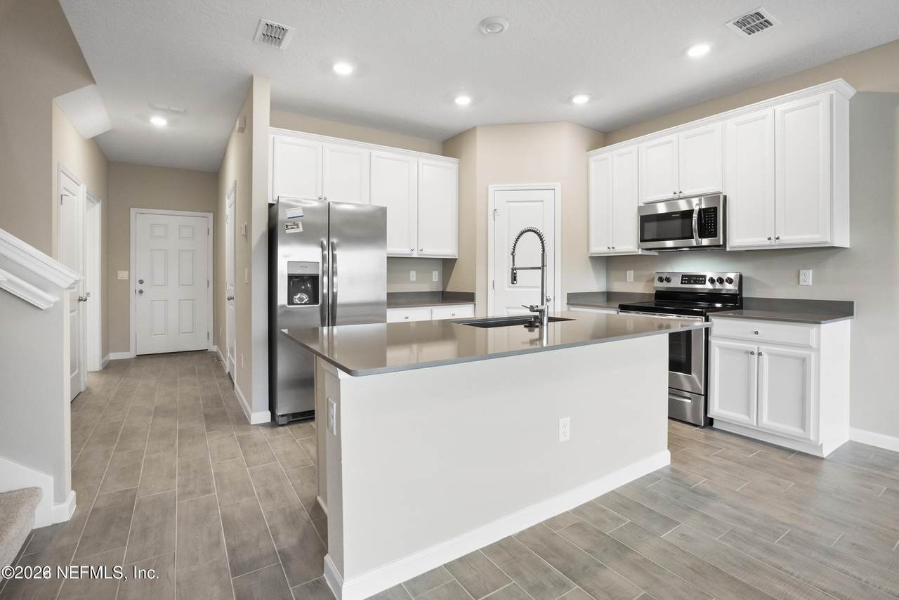 12904 Josslyn Lane - Photo 1