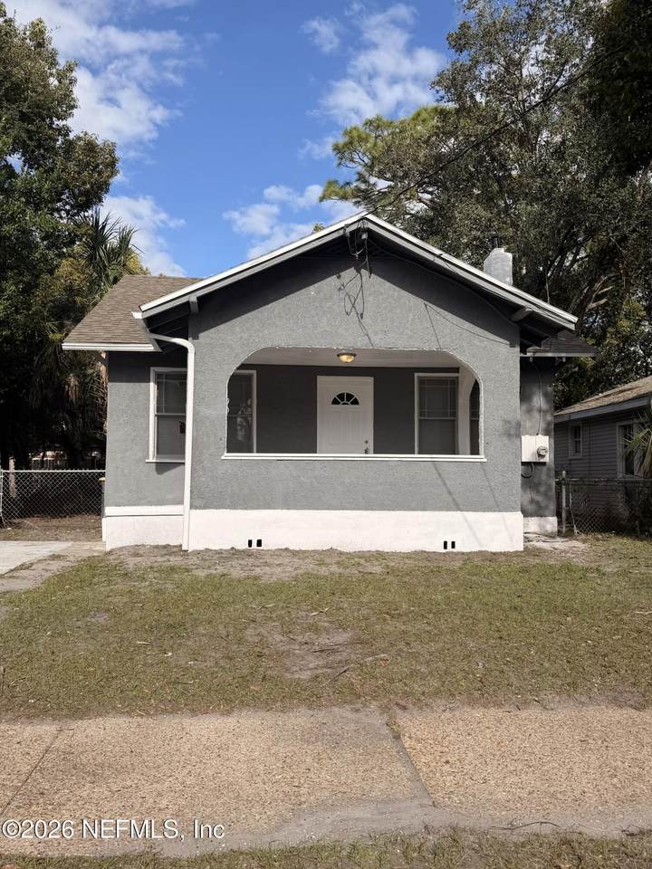 659 Basswood Street - Photo 1