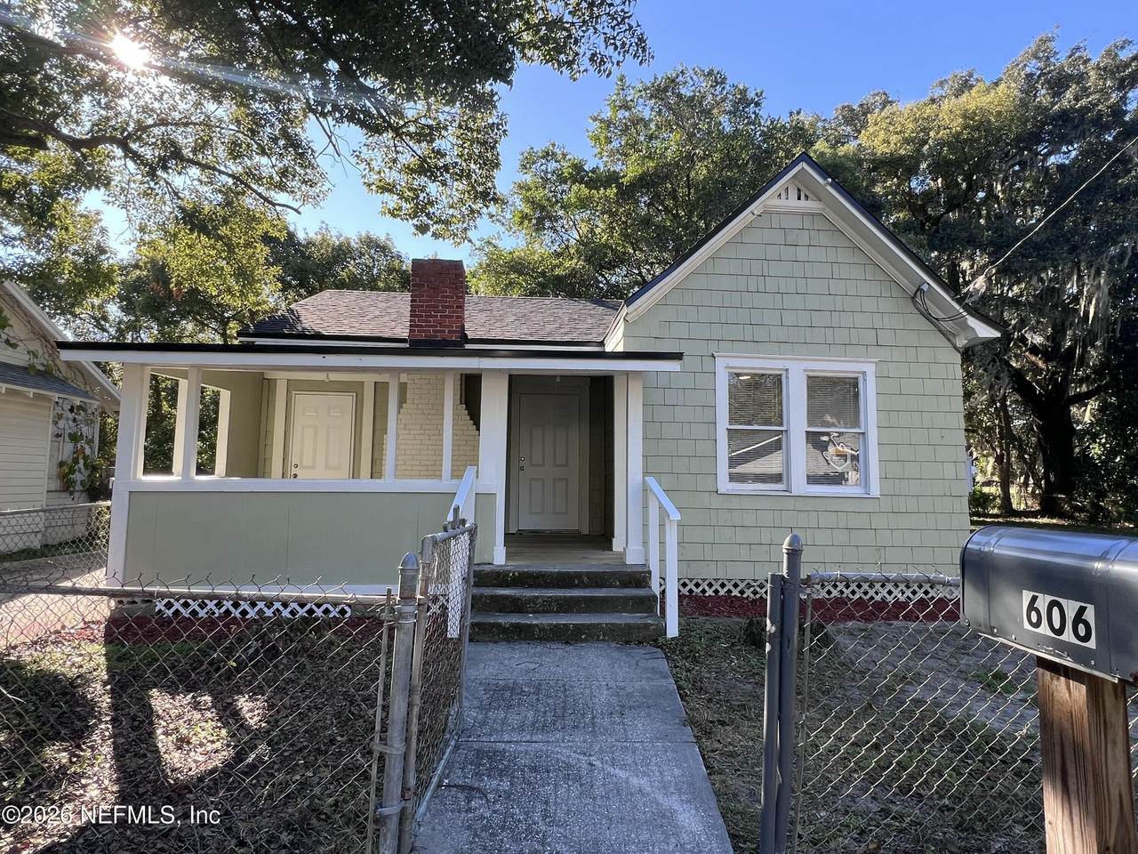 606 60TH Street - Photo 1