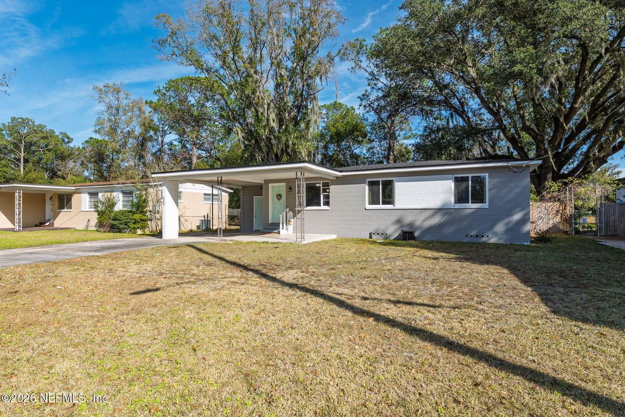 5833 Norde Drive - Photo 1
