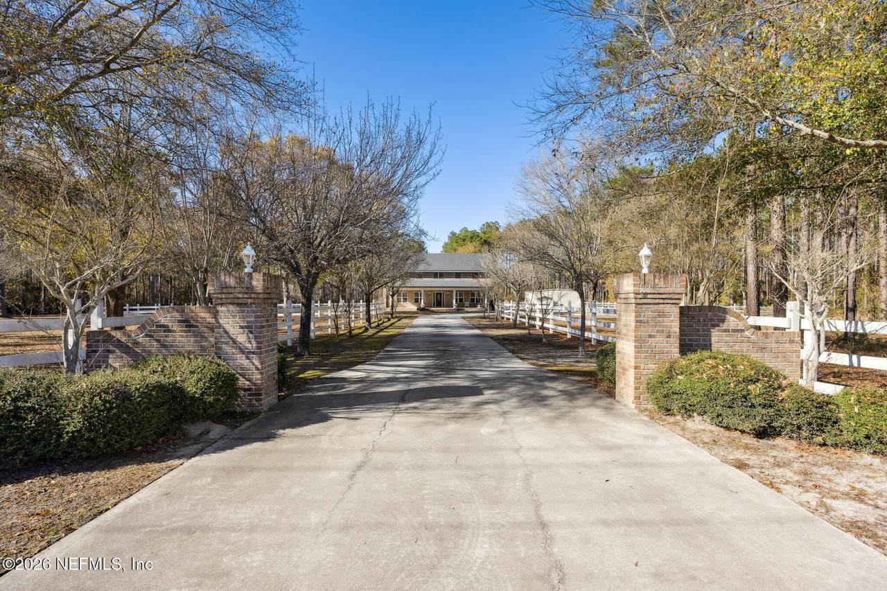 4632 County Road 108 - Photo 1