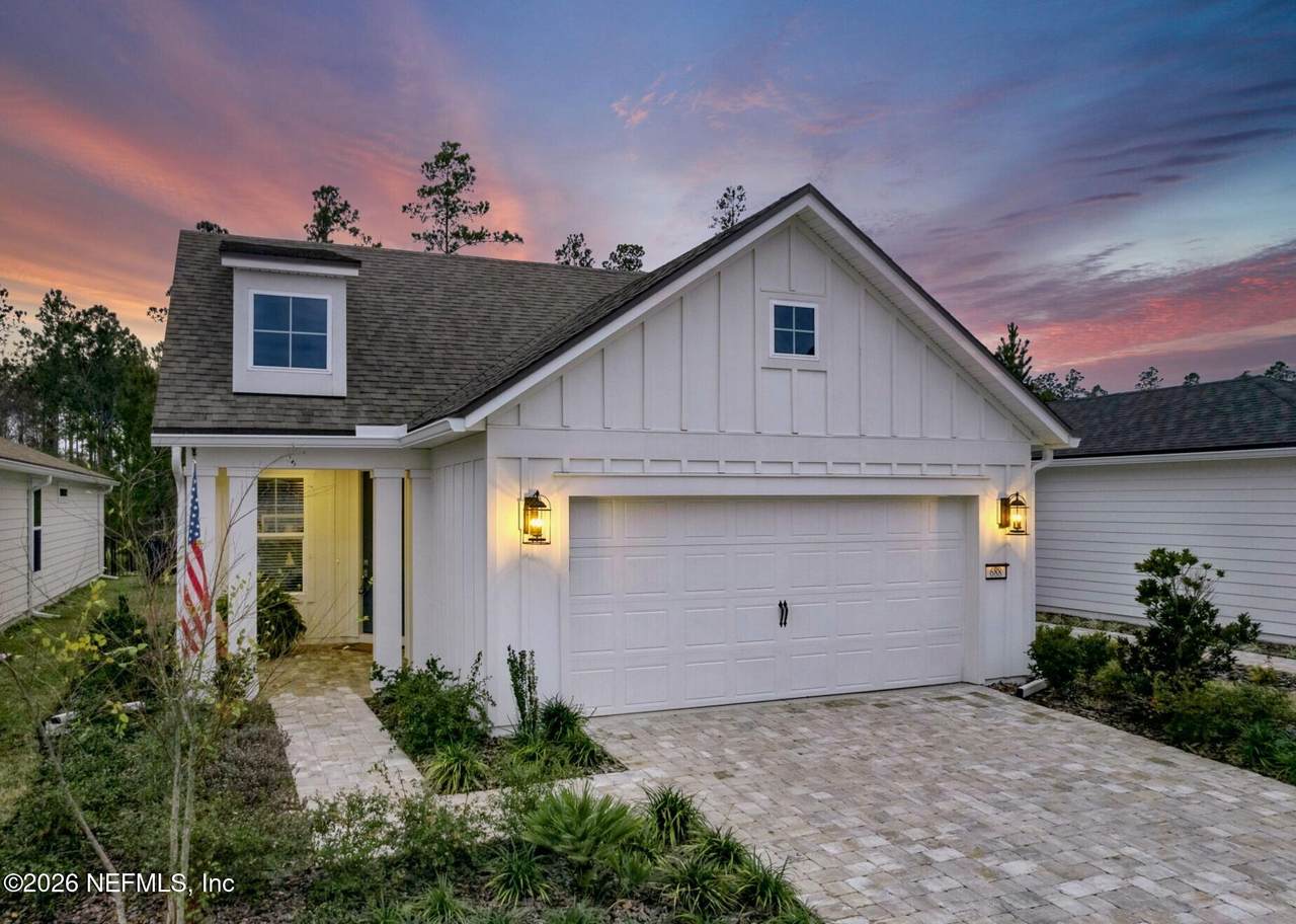 688 Continuum Loop - Photo 1