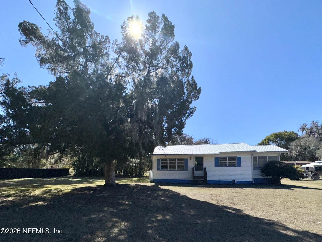 221 Perry Street - Photo 1