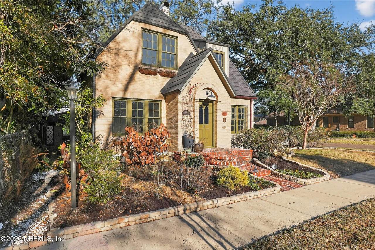 1309 Challen Avenue - Photo 1