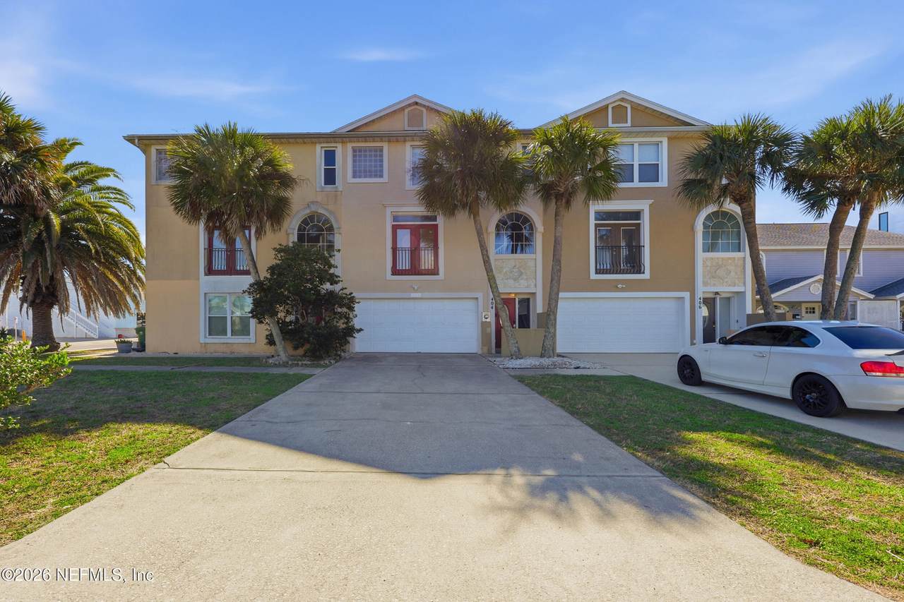 404 9TH Avenue - Photo 1