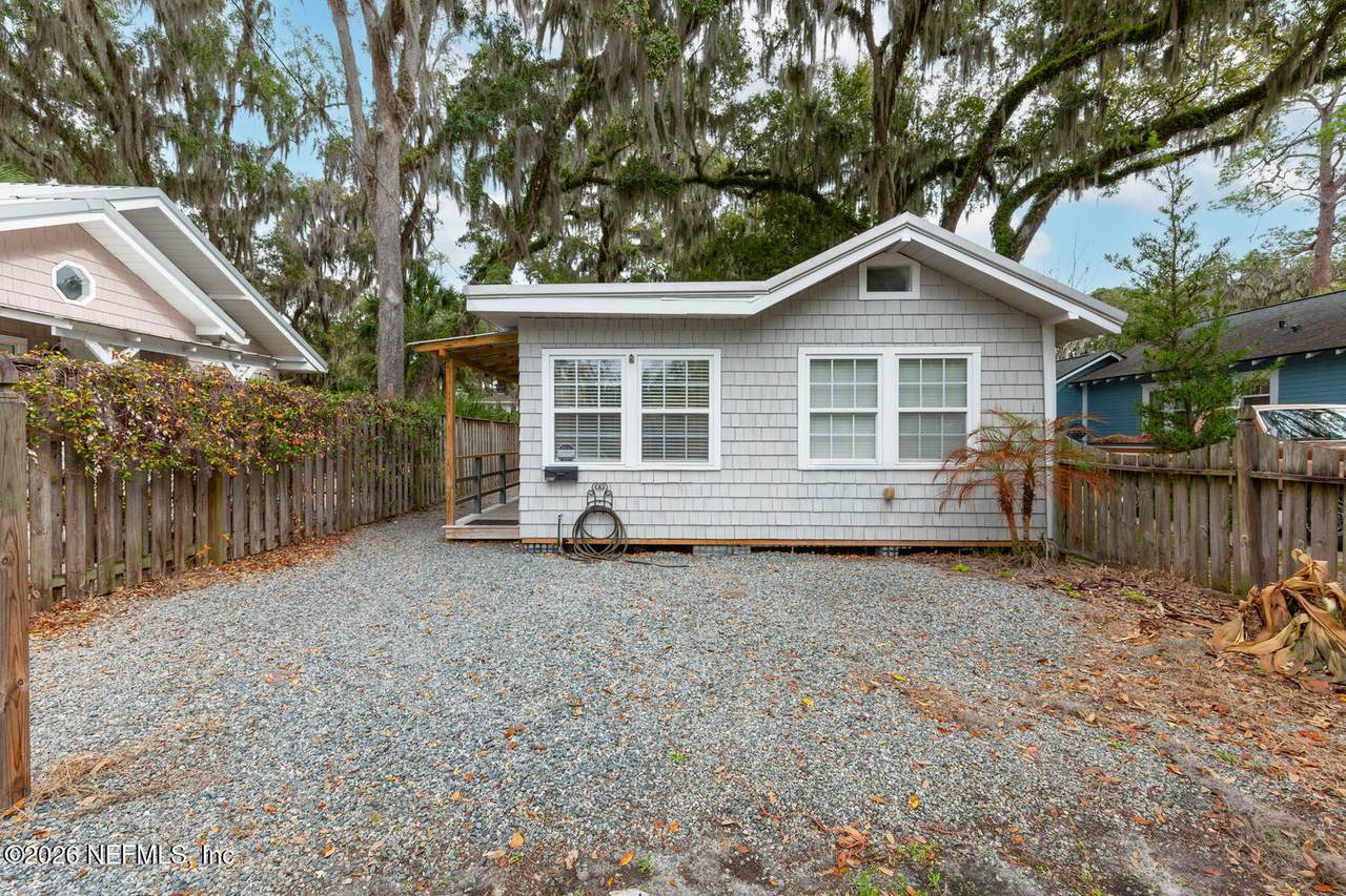 2813 Princeton Avenue - Photo 1