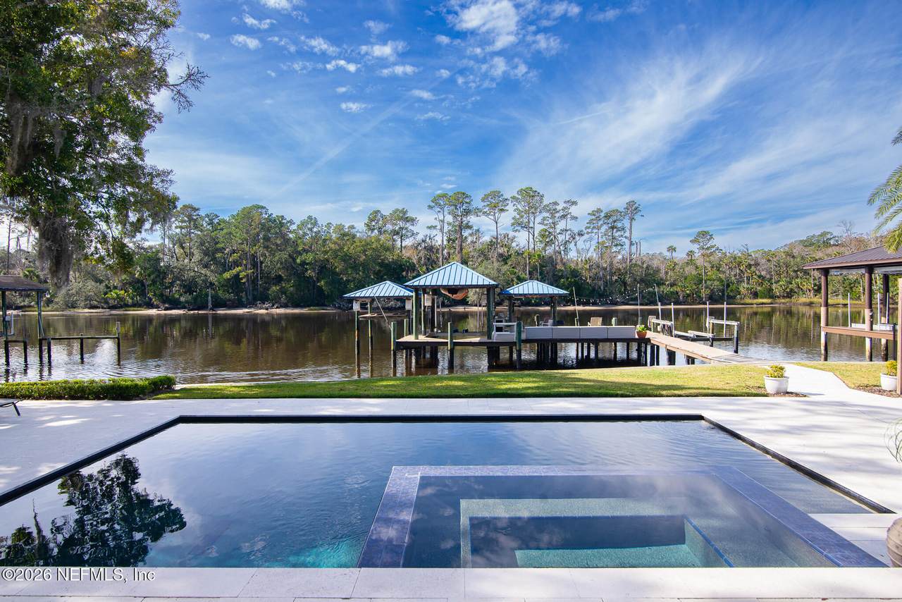 11 Cat Road - Photo 1