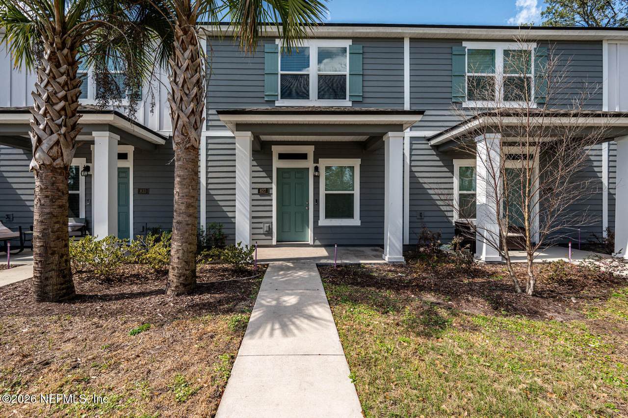 827 Rivertree Place - Photo 1