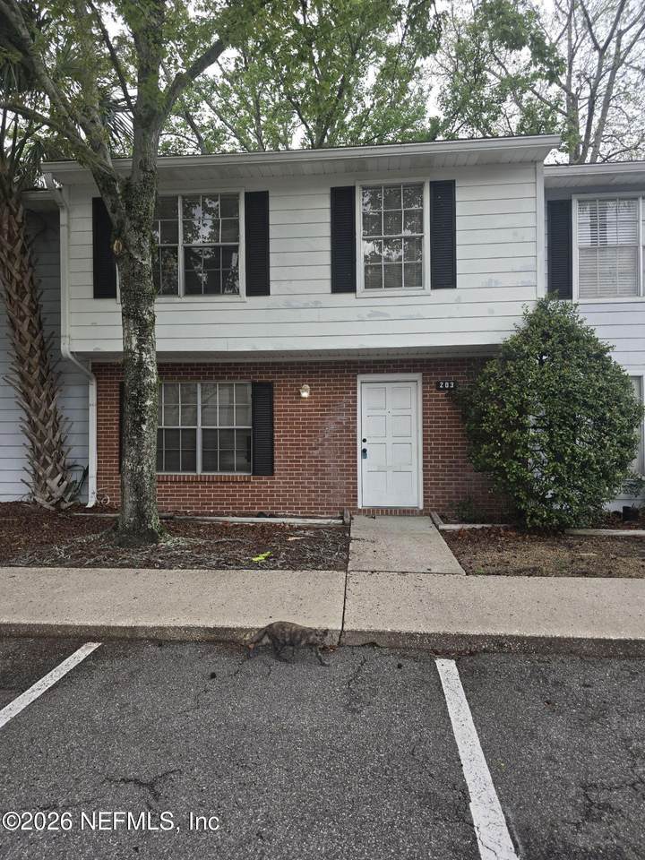 203 Kettering Court - Photo 1